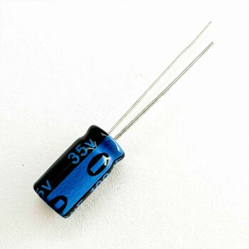 100UF X 35V CAPACITOR ELETROLITICO